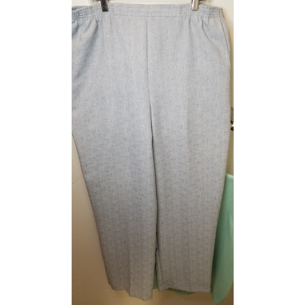Alfred Dunner Spring Outfit - Picture 4 of 6